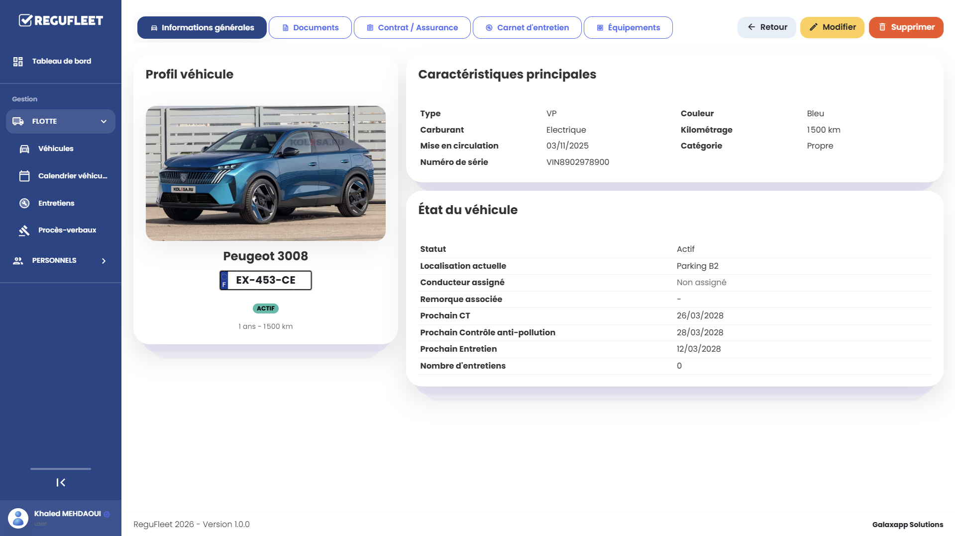 Capture d'écran ReguFleet d'une fiche véhicule détaillée avec documents et échéances.